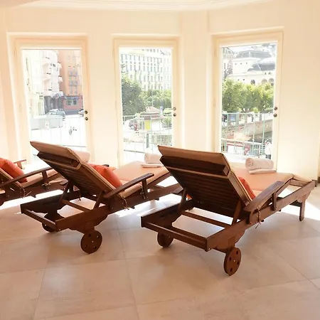 Ea Atlantic Palace Hotel 4*